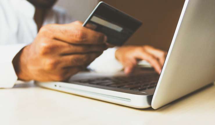How to avoid Online Shopping Scams